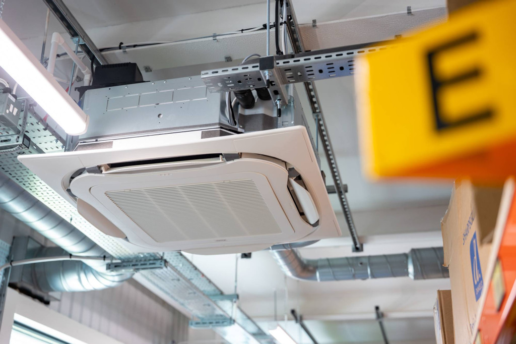 VRF air conditioning ceiling cassette in the 4T Medical offices